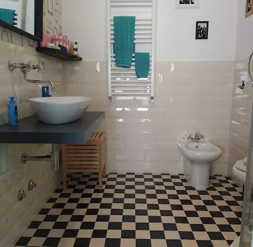 Апартаменты Vanity - 4 Bedrooms With 4 Bathrooms - Ac & Wifi *