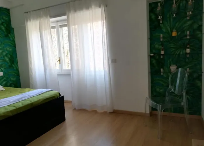 Vanity - 4 Bedrooms With 4 Bathrooms - Ac & Wifi