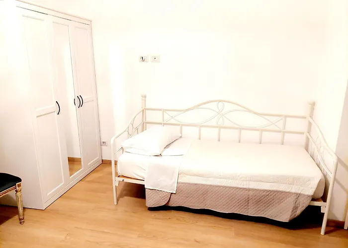Vanity - 4 Bedrooms With 4 Bathrooms - Ac & Wifi * Рим